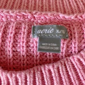 Causal pink sweater fro aerie.